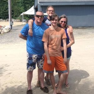 Meet your Posher, Casey